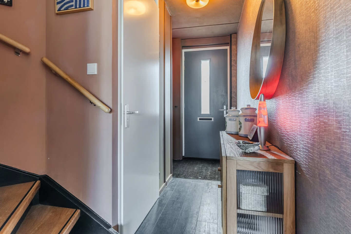 Tussenwoning te koop: Hoogendijkstraat 17, Tiel