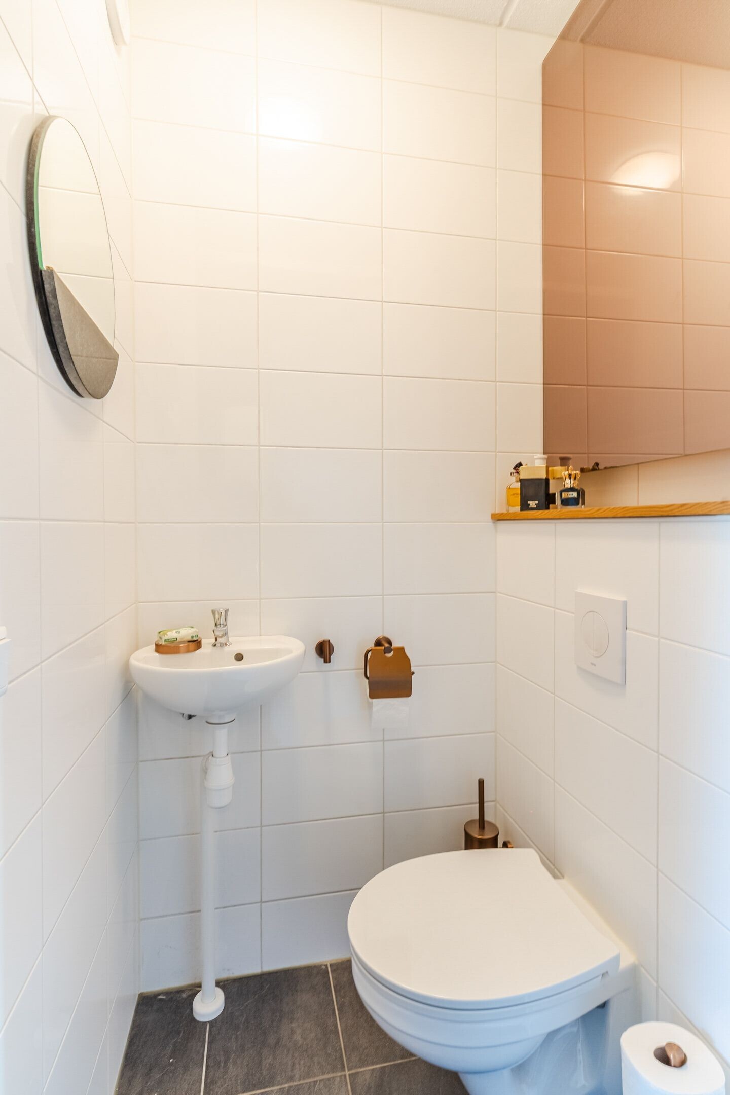 Tussenwoning te koop: Hoogendijkstraat 17, Tiel
