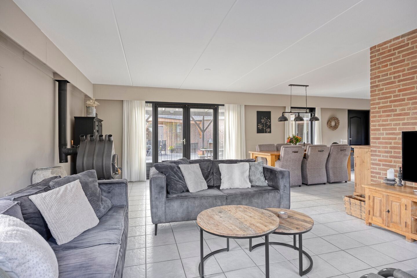 Vrijstaande woning te koop: Latensteinse Rondweg 2, Tiel