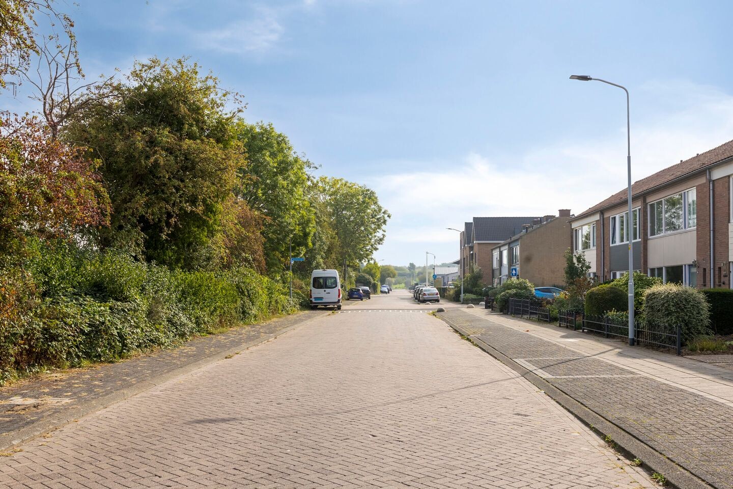 Twee-onder-één-kap te koop: Medelsestraat 80, Tiel