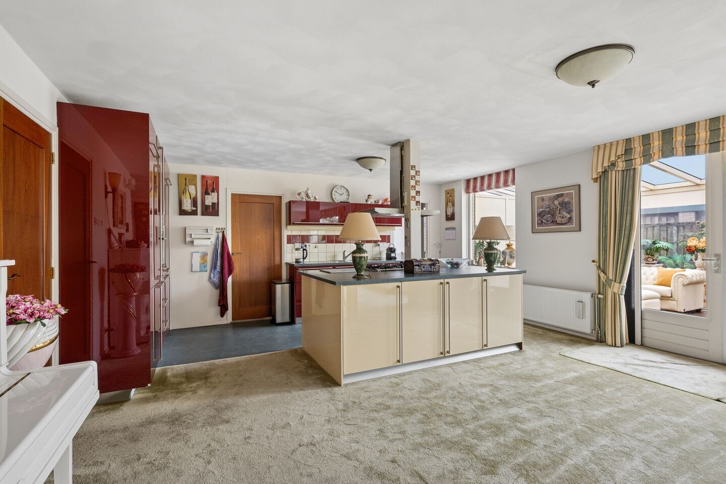 Vrijstaande woning te koop: Nieuwe Tielseweg 137, Tiel