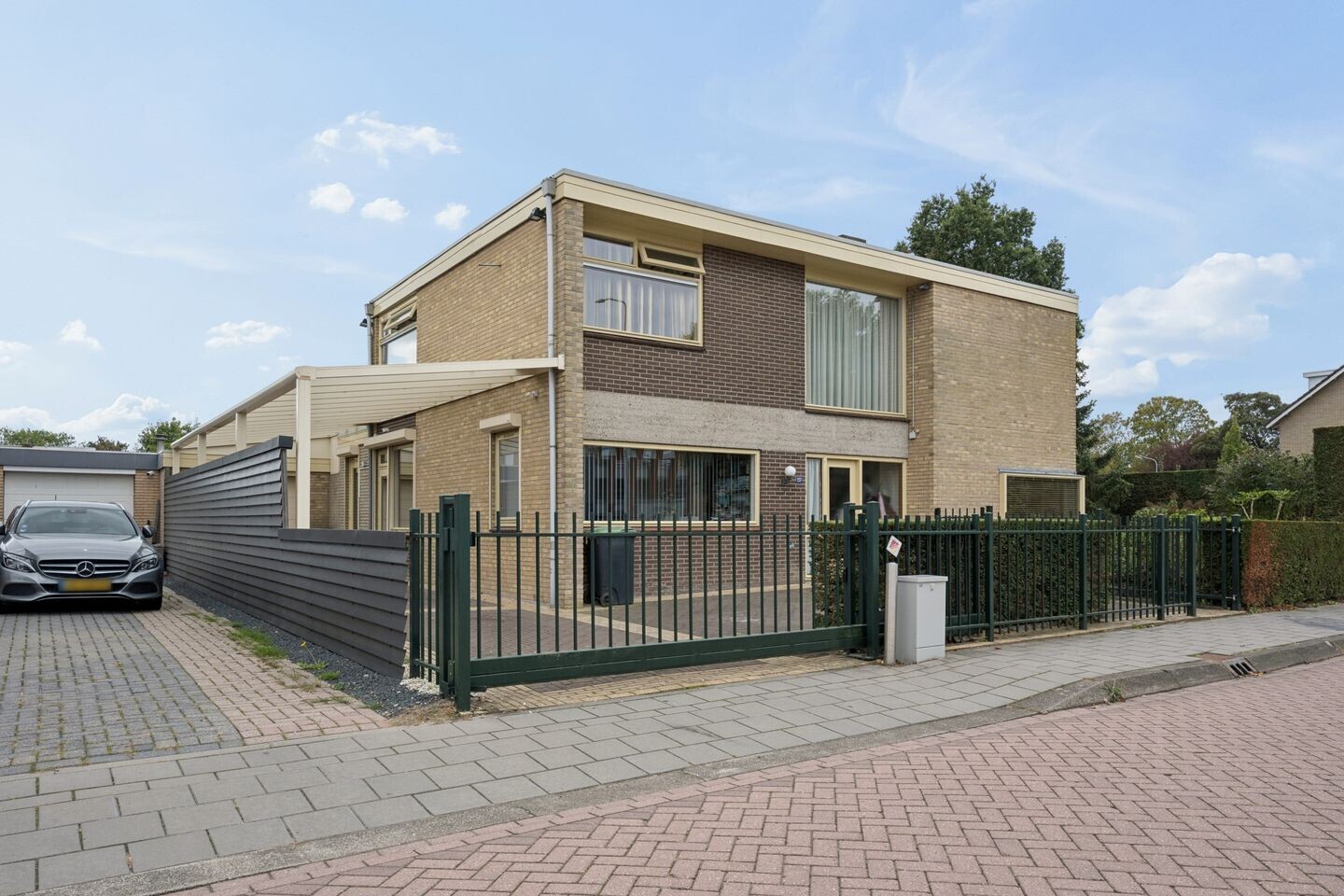 Vrijstaande woning te koop: Nieuwe Tielseweg 137, Tiel