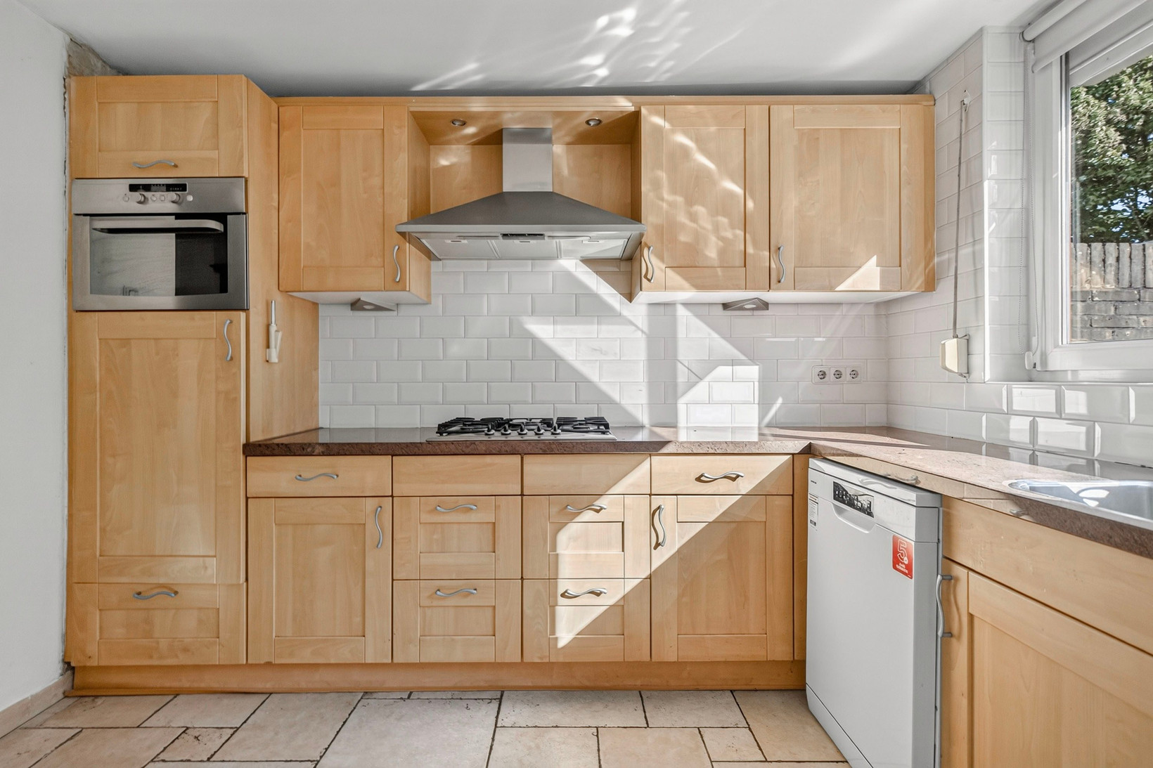 Tussenwoning te koop: Acquoylaan 15, Tiel