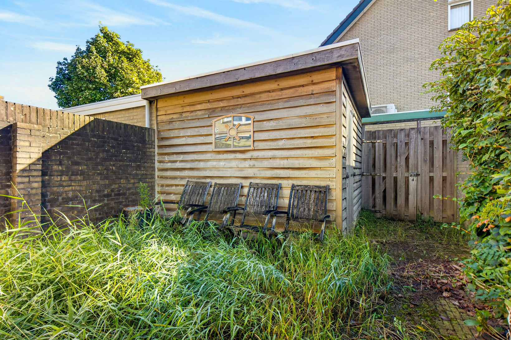 Tussenwoning te koop: Acquoylaan 15, Tiel