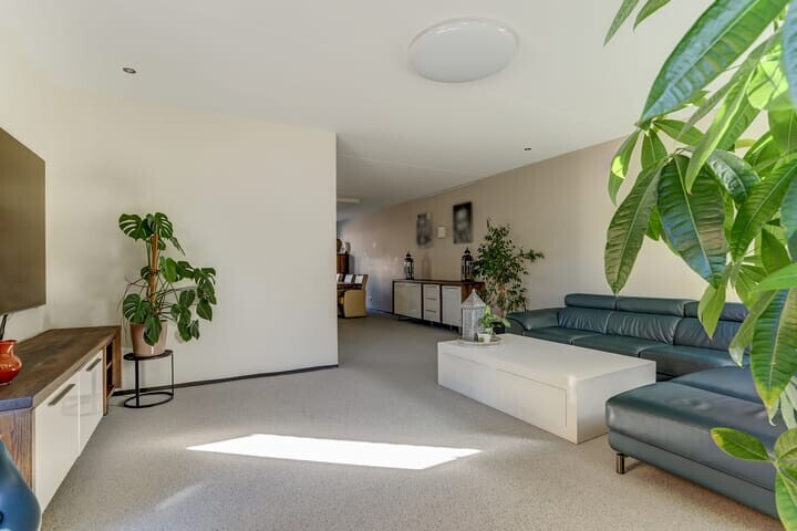 Tussenwoning te koop: Aardbeivlinder 125, Tiel