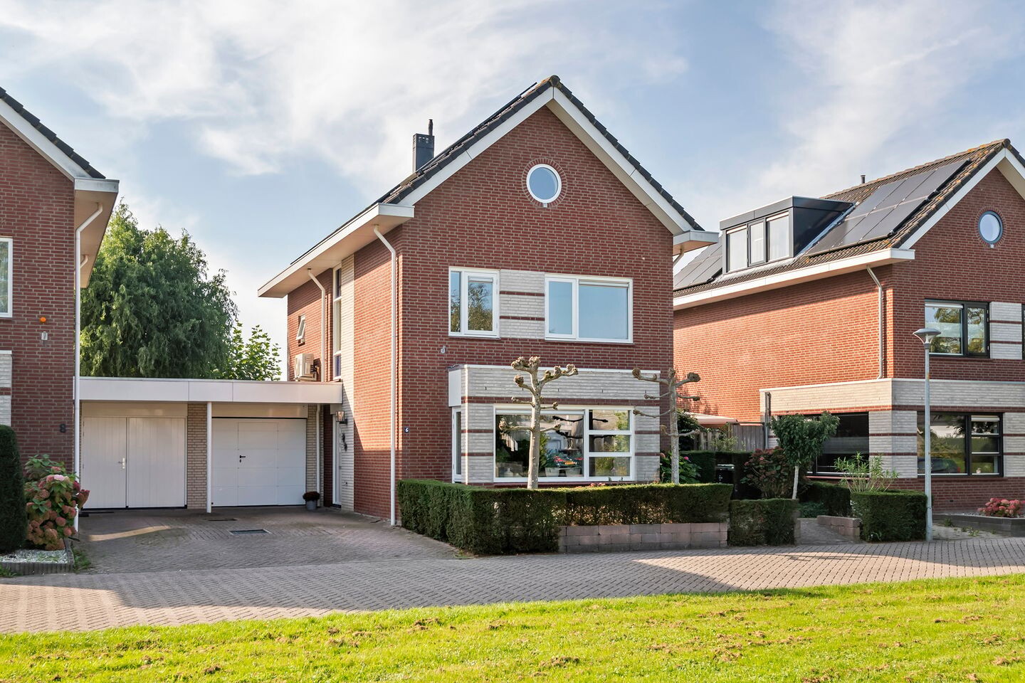 Twee-onder-één-kap te koop: Marene 6, Tiel