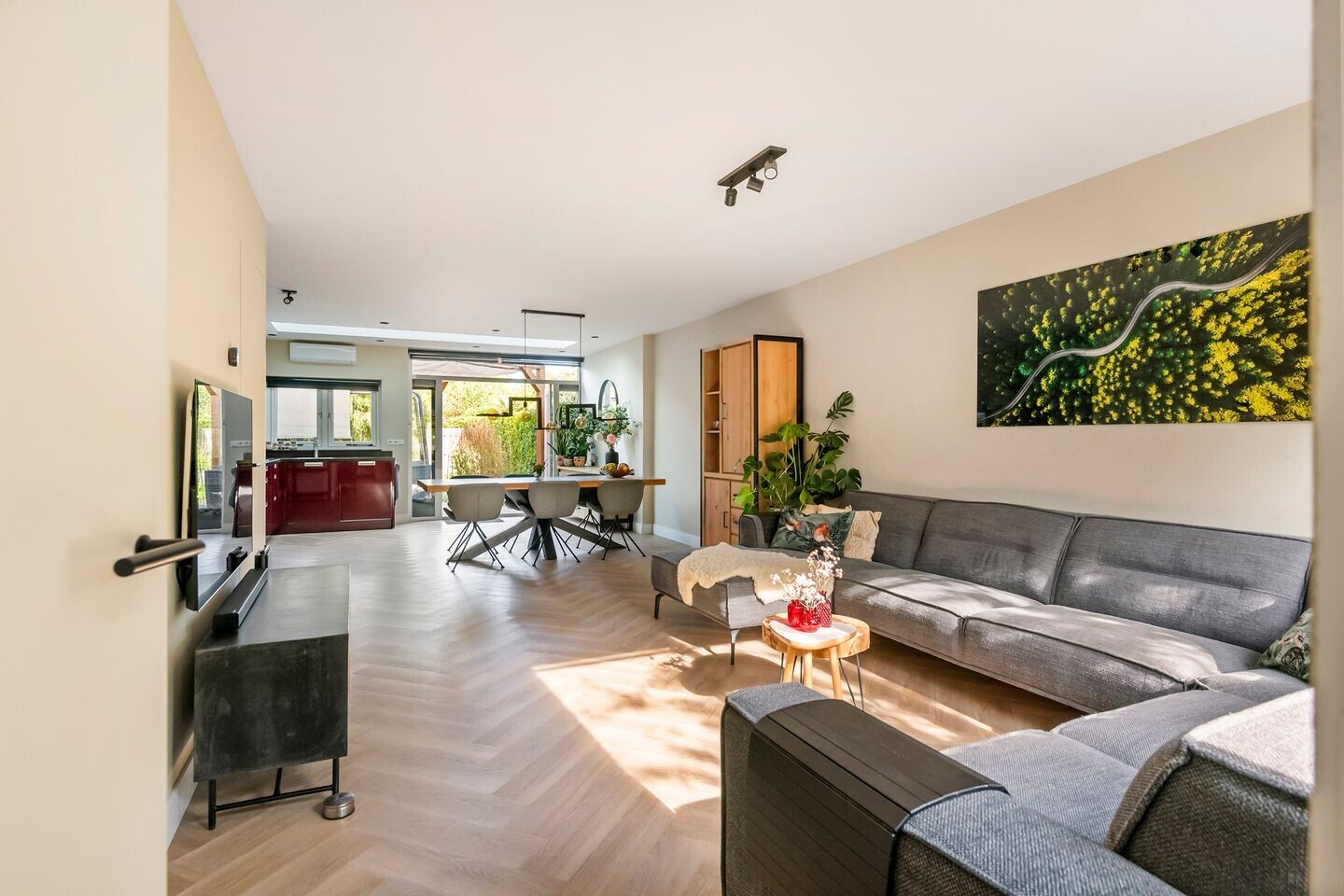 Tussenwoning te koop: Zonnedauw 169, Tiel