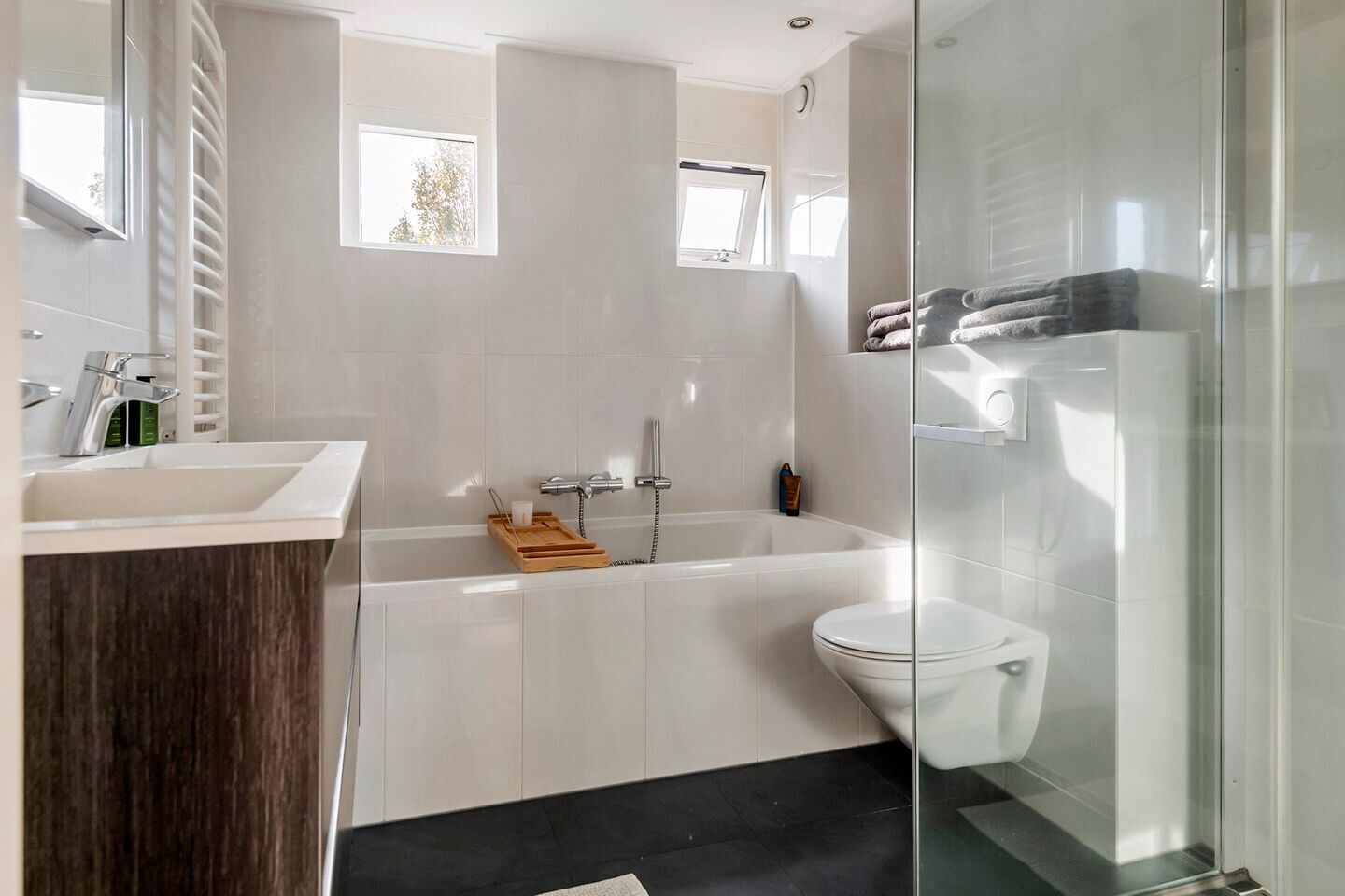 Tussenwoning te koop: Zonnedauw 169, Tiel