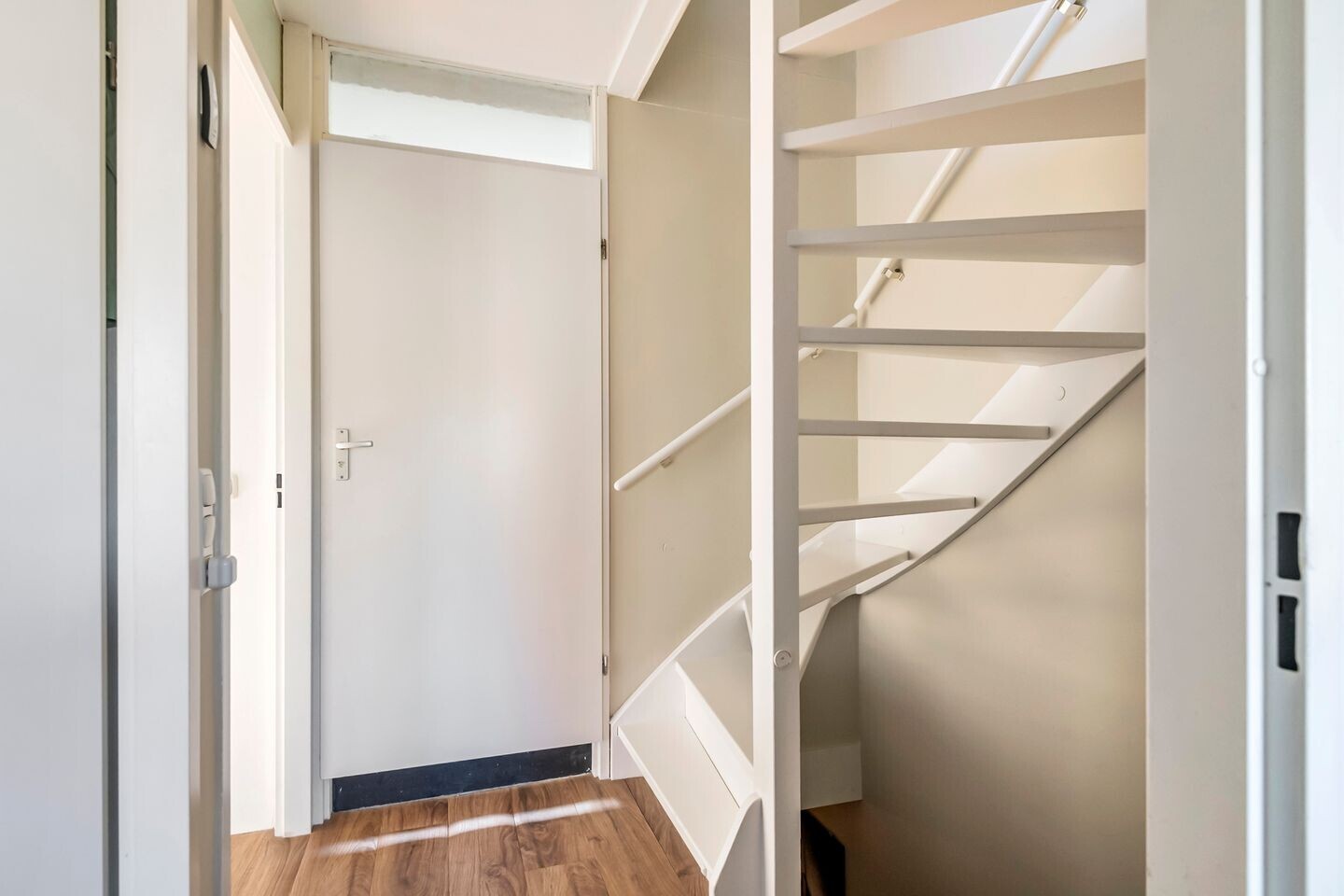 Tussenwoning te koop: Zonnedauw 169, Tiel