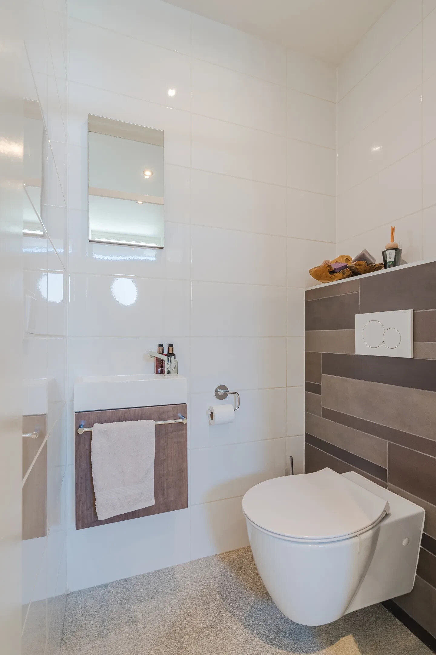 Tussenwoning te koop: F.J. Ebbensstraat 6, Tiel