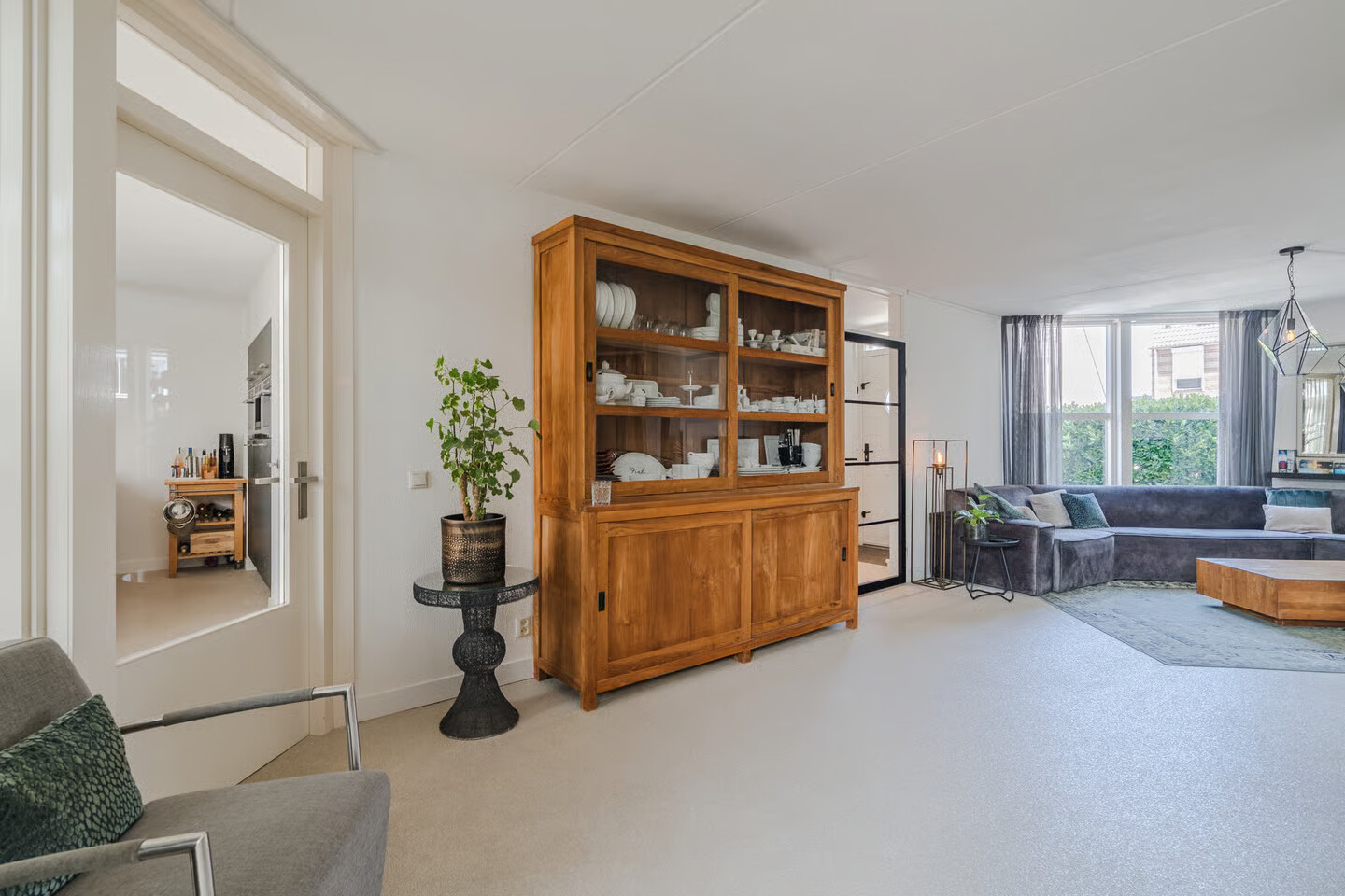 Tussenwoning te koop: F.J. Ebbensstraat 6, Tiel