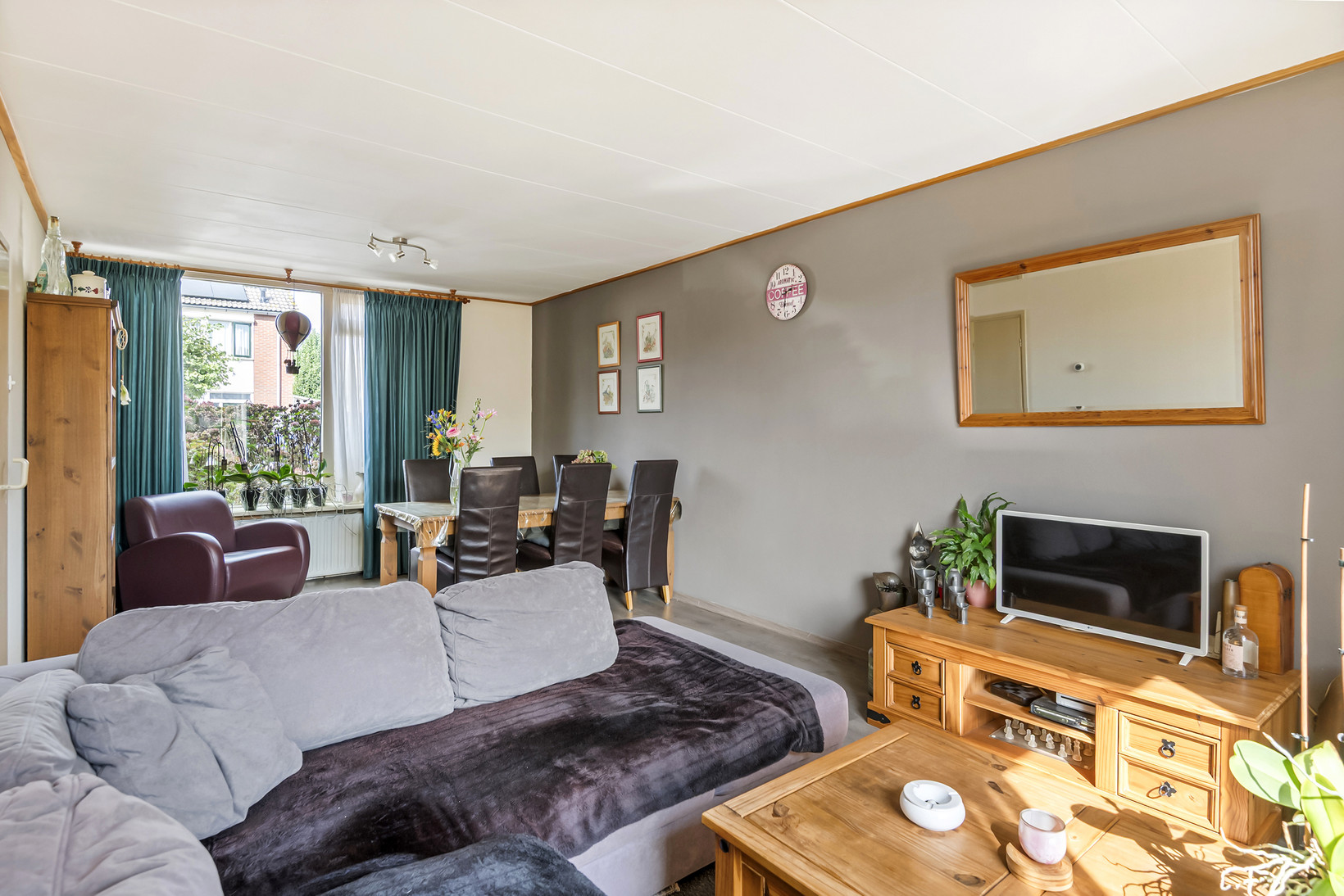 Hoekwoning te koop: Ottenhofstat 13, Kerk-Avezaath