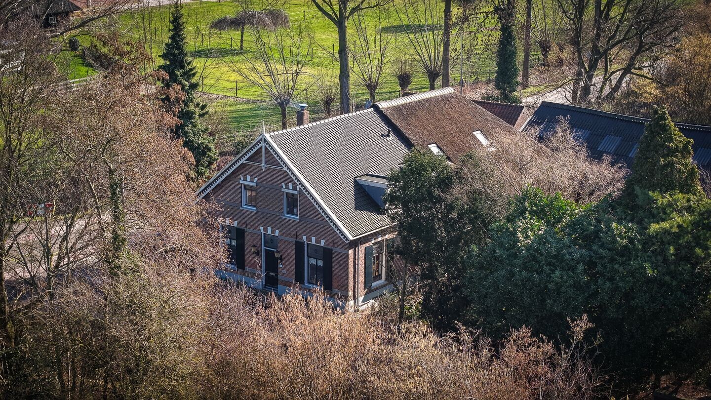 Vrijstaande woning te koop: Bommelweg 1, Wadenoijen