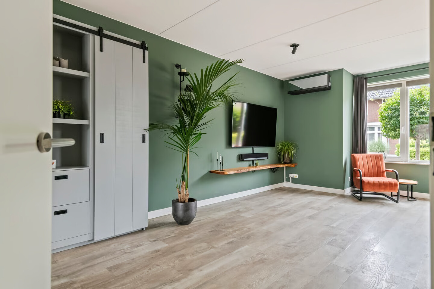 Tussenwoning te koop: Kievit 4, Maurik