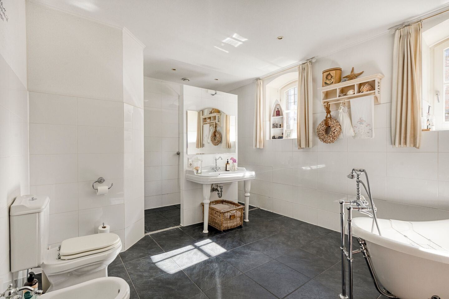 Vrijstaande woning te koop: Dr. A.R. Holplein 8, Ingen