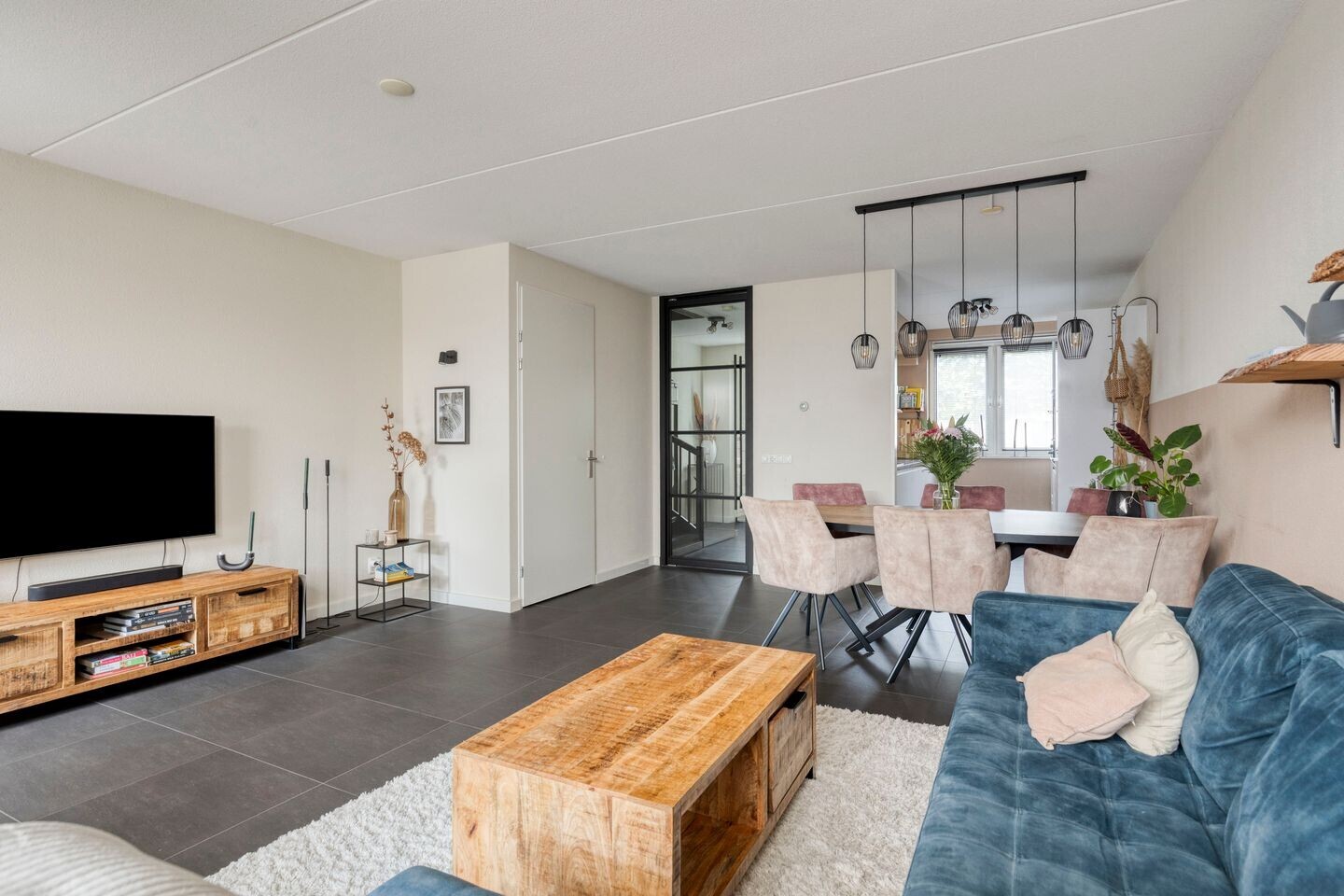 Tussenwoning te koop: Schuilenburglaan 12, Lienden