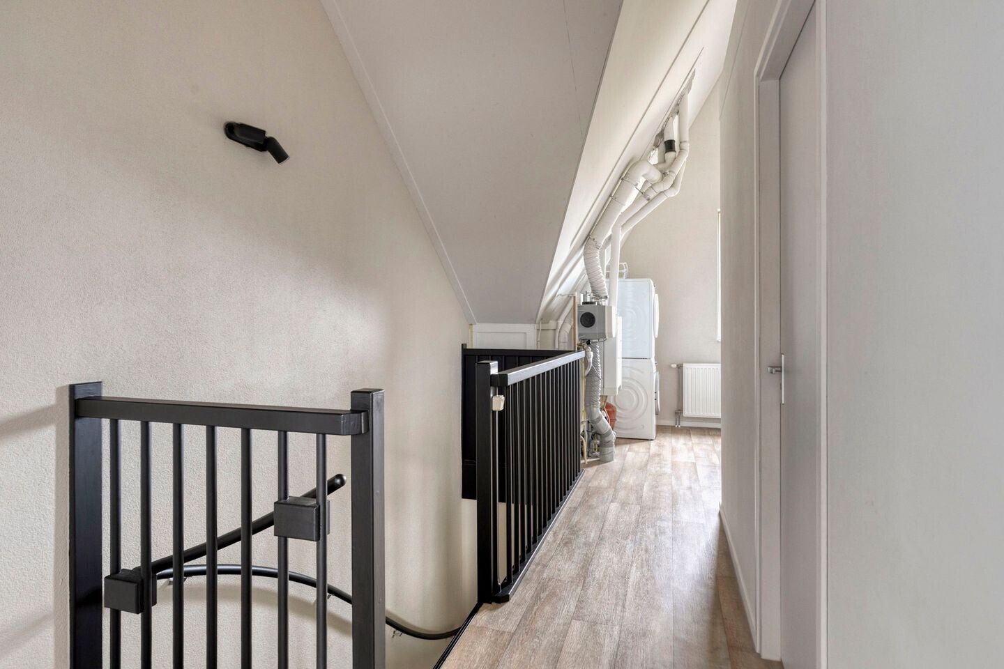 Tussenwoning te koop: Schuilenburglaan 12, Lienden