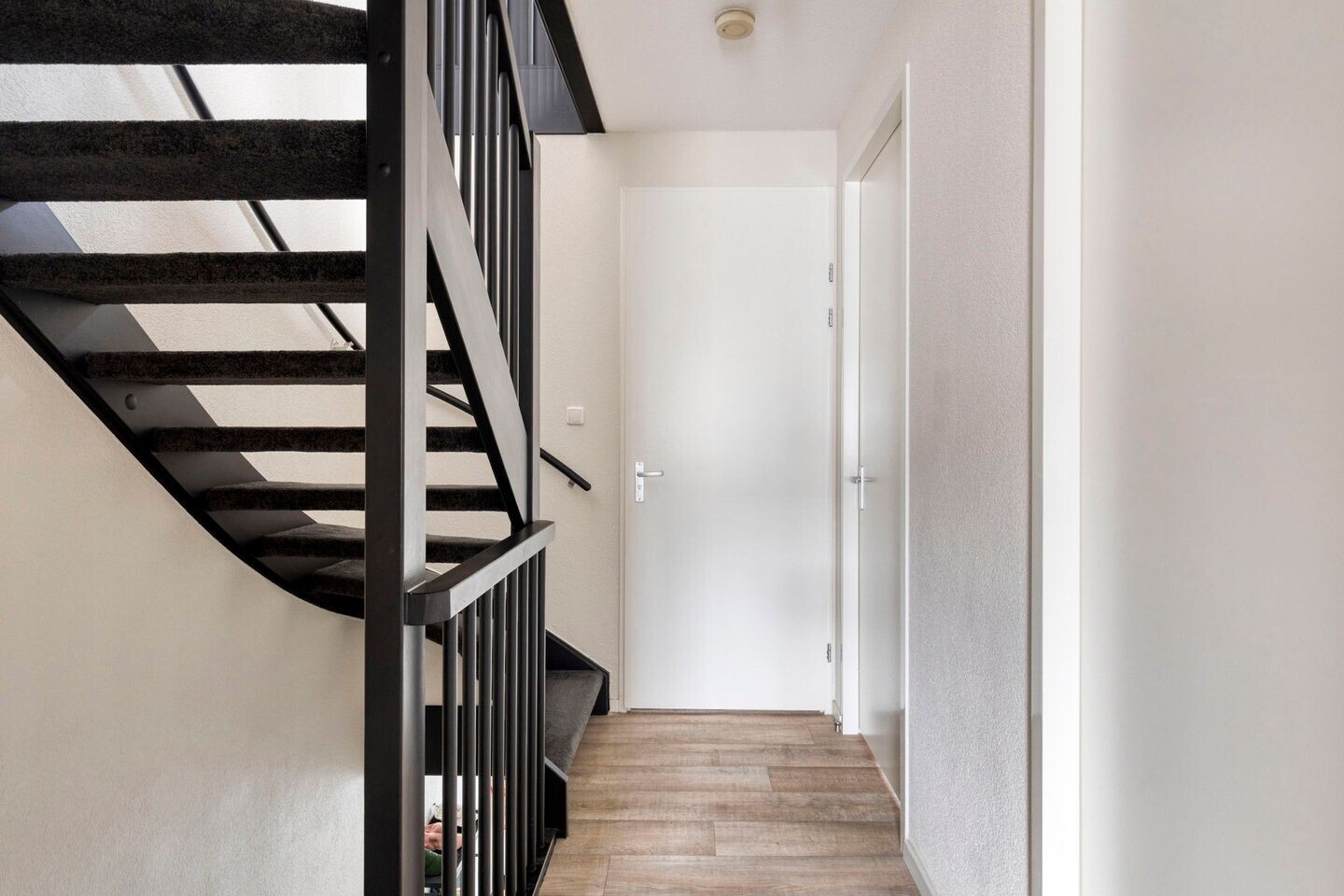 Tussenwoning te koop: Schuilenburglaan 12, Lienden