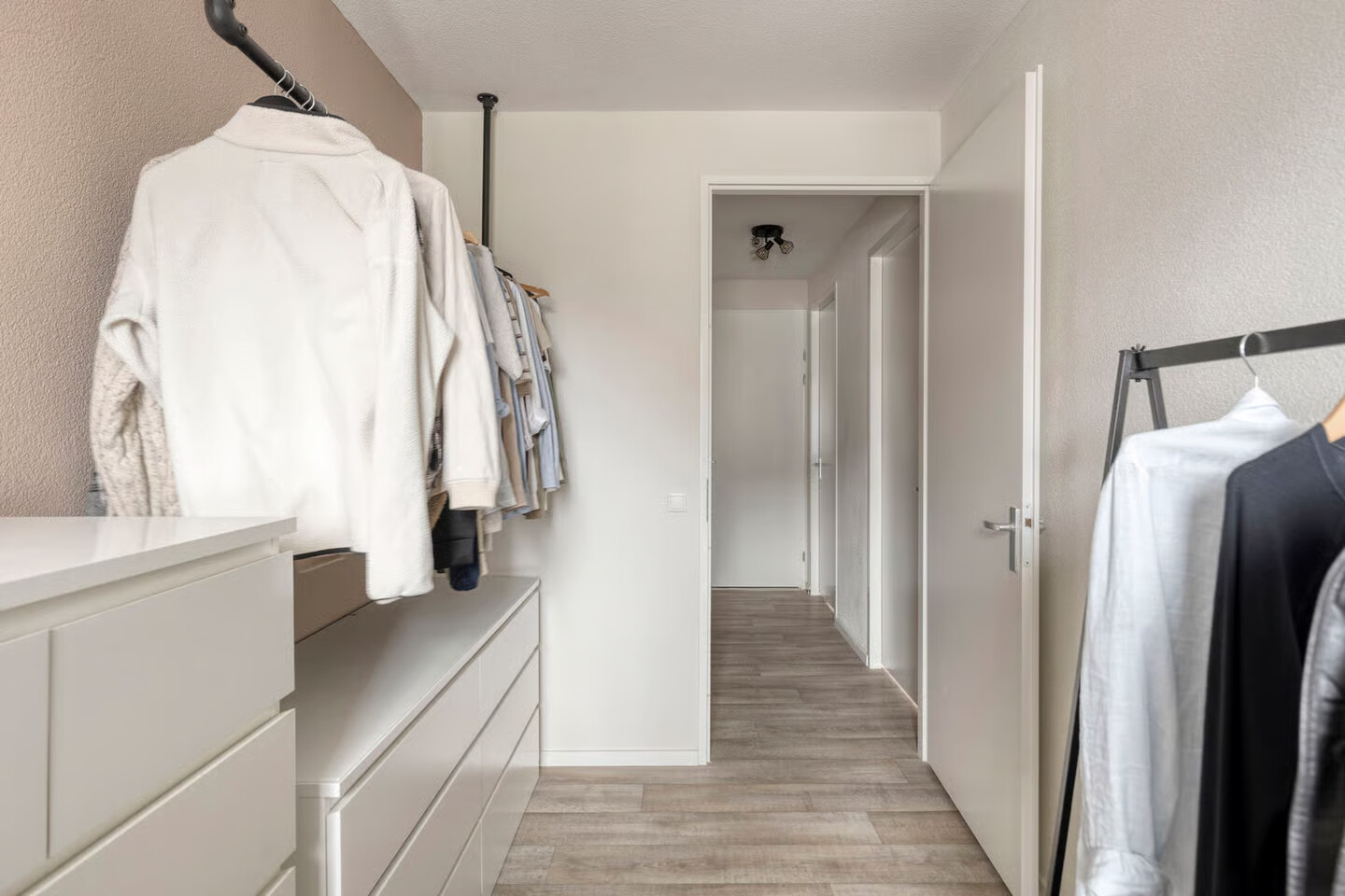 Tussenwoning te koop: Schuilenburglaan 12, Lienden