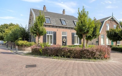 Dorpsstraat 38