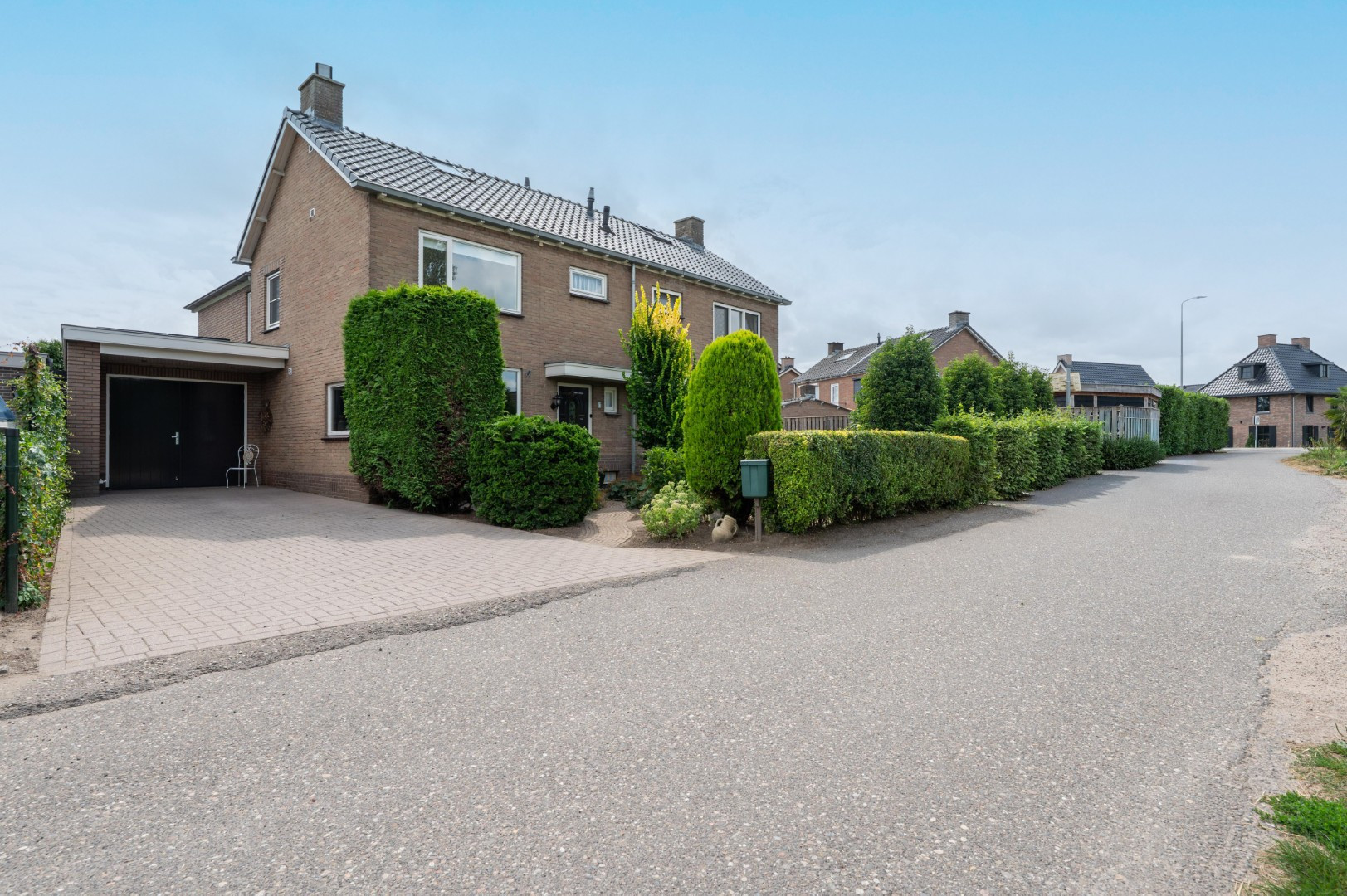 Twee-onder-één-kap te koop: hoofdstraat 67, Kesteren