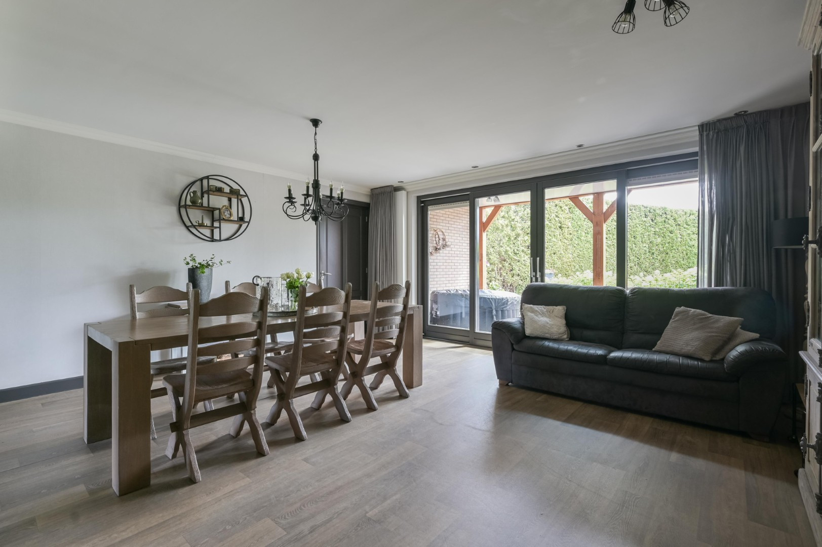 Twee-onder-één-kap te koop: hoofdstraat 67, Kesteren