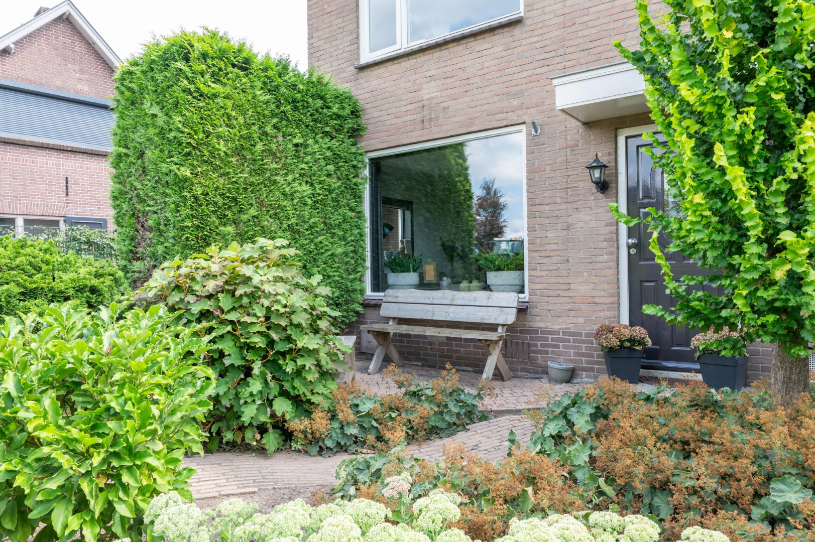 Twee-onder-één-kap te koop: hoofdstraat 67, Kesteren