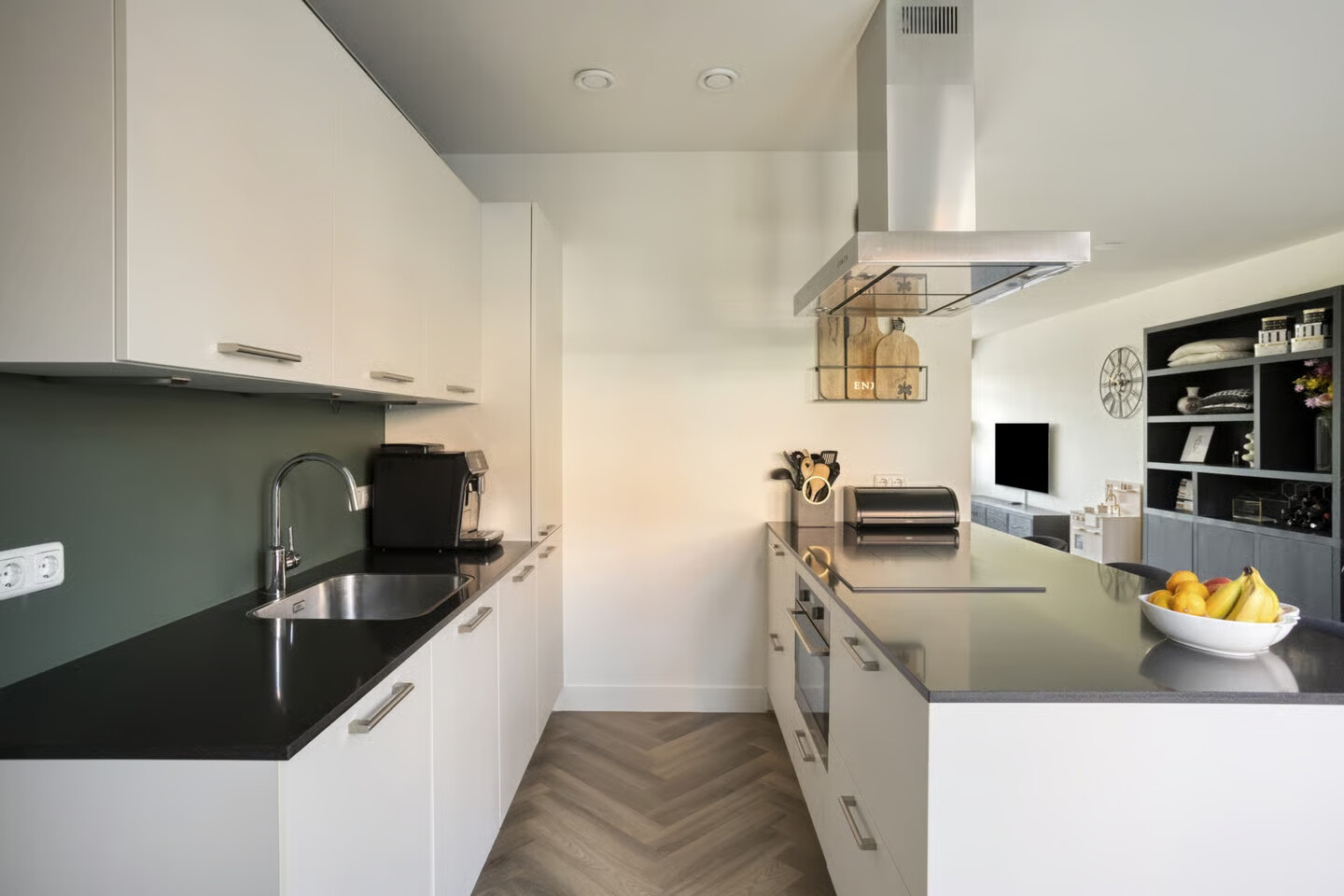 Hoekwoning te koop: G J Brenkmanlaan 2, Kesteren