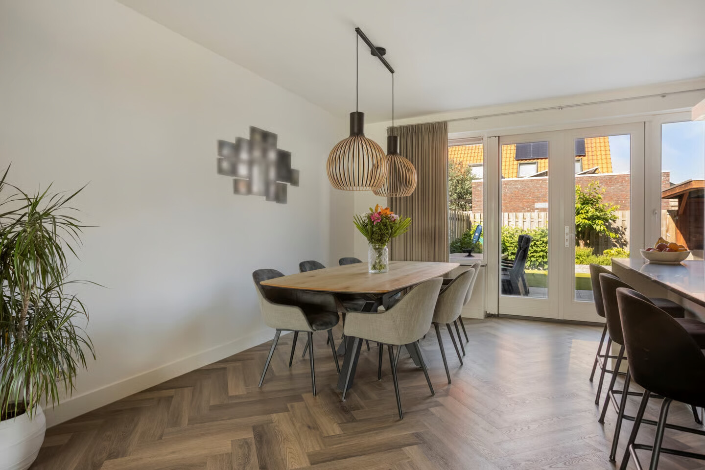 Hoekwoning te koop: G J Brenkmanlaan 2, Kesteren