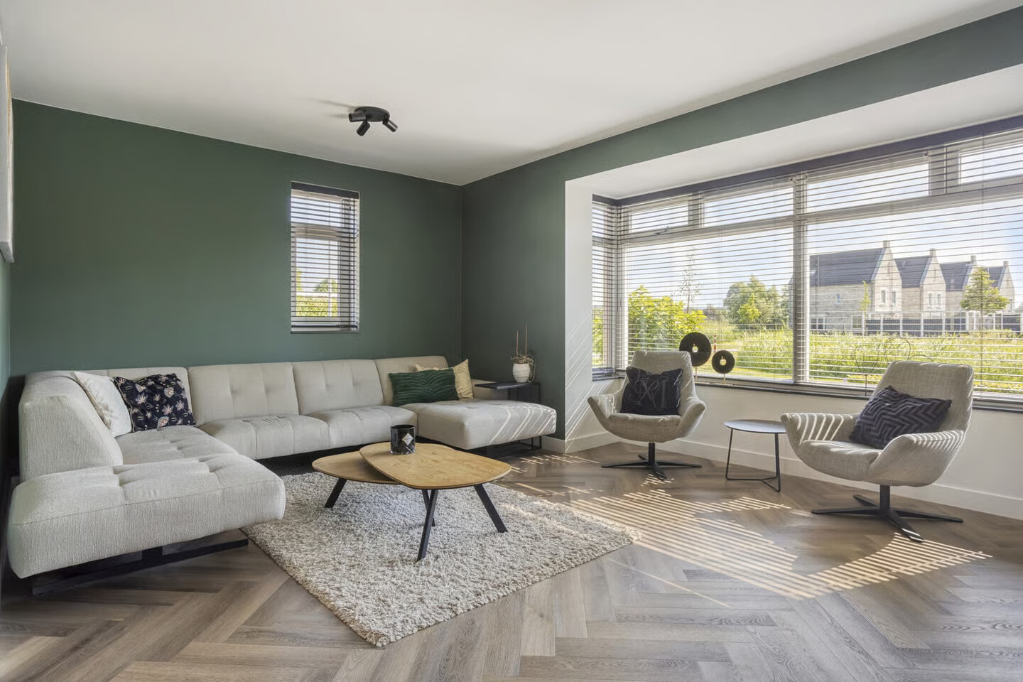 Hoekwoning te koop: G J Brenkmanlaan 2, Kesteren