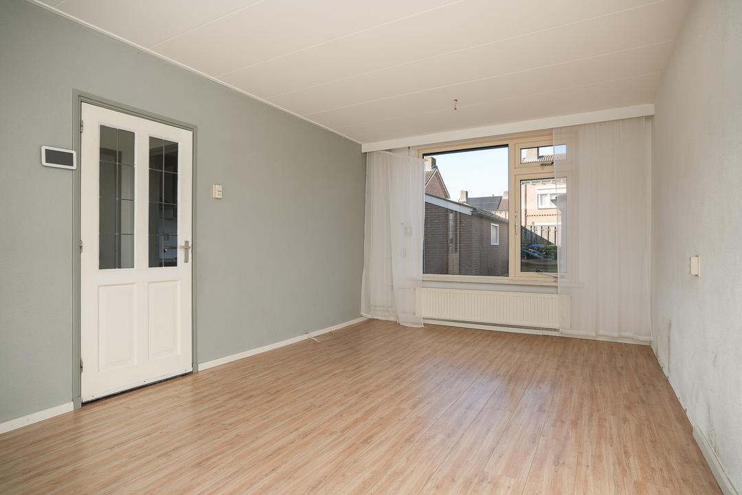 Hoekwoning te koop: Ooievaarstraat 48, Opheusden