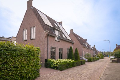 Meidoornstraat 22