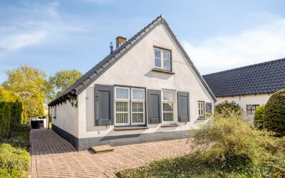 Donkerstraat 25