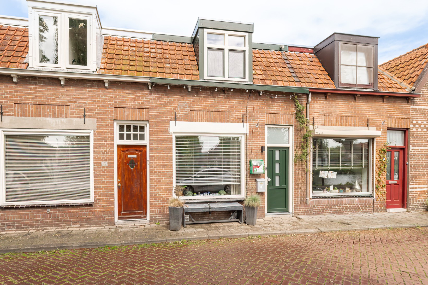 Tussenwoning te koop: Zuiderwal 18, Culemborg