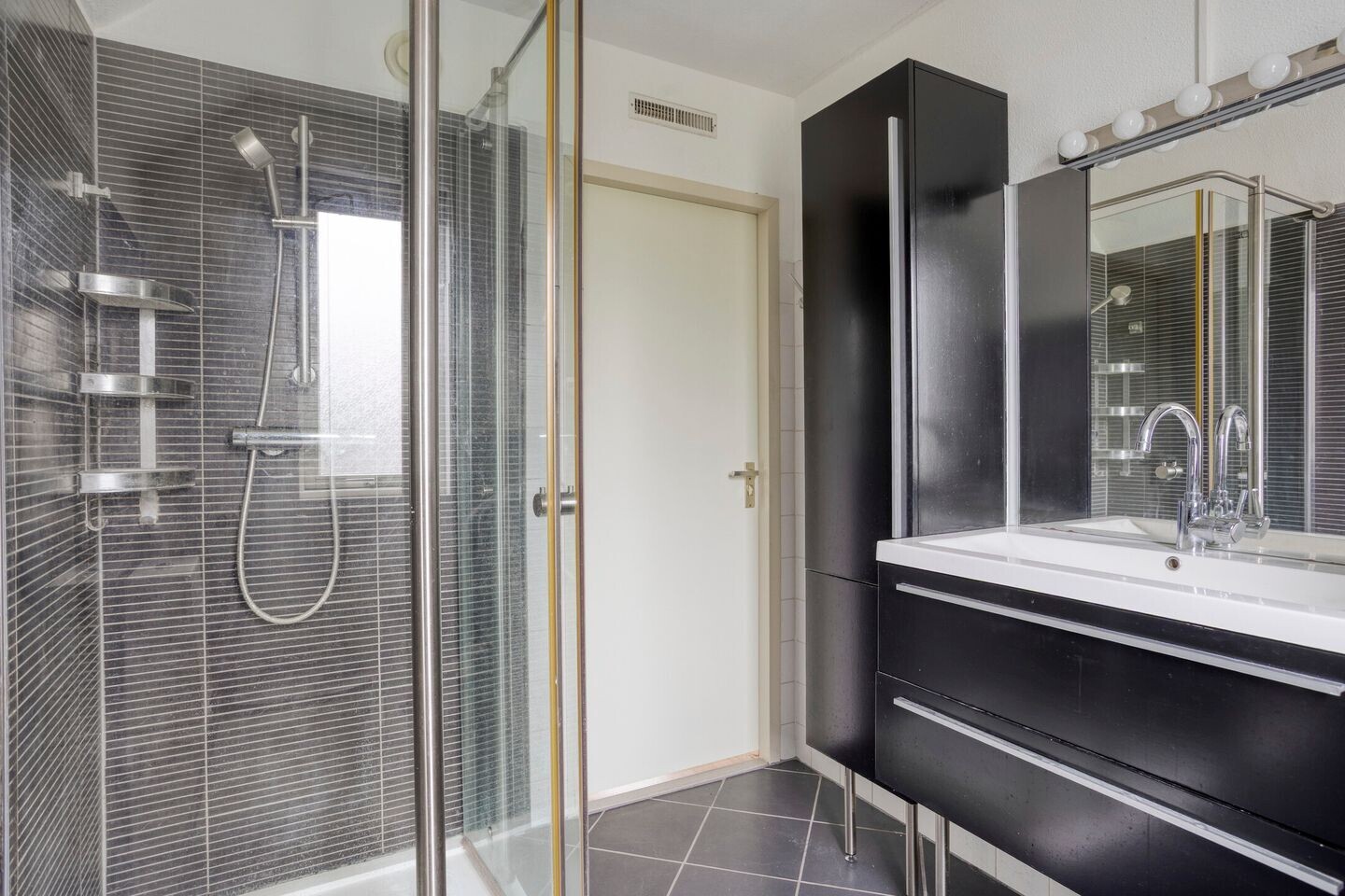 Tussenwoning te koop: Graanmolenweg 61, Culemborg