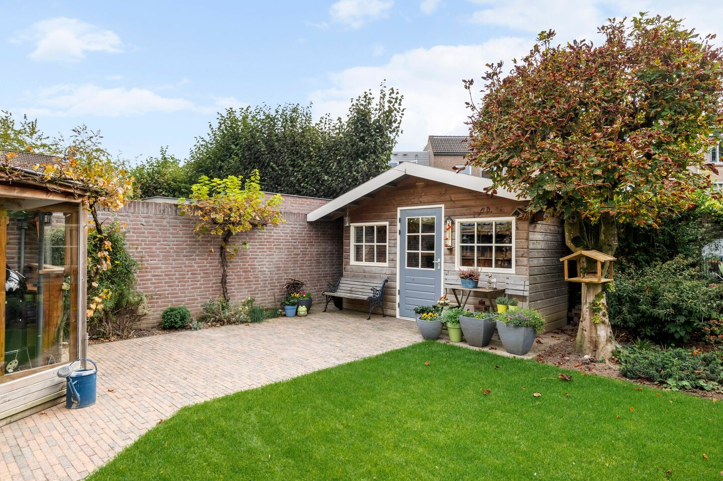 Tussenwoning te koop: Nederburcht 5, Buren