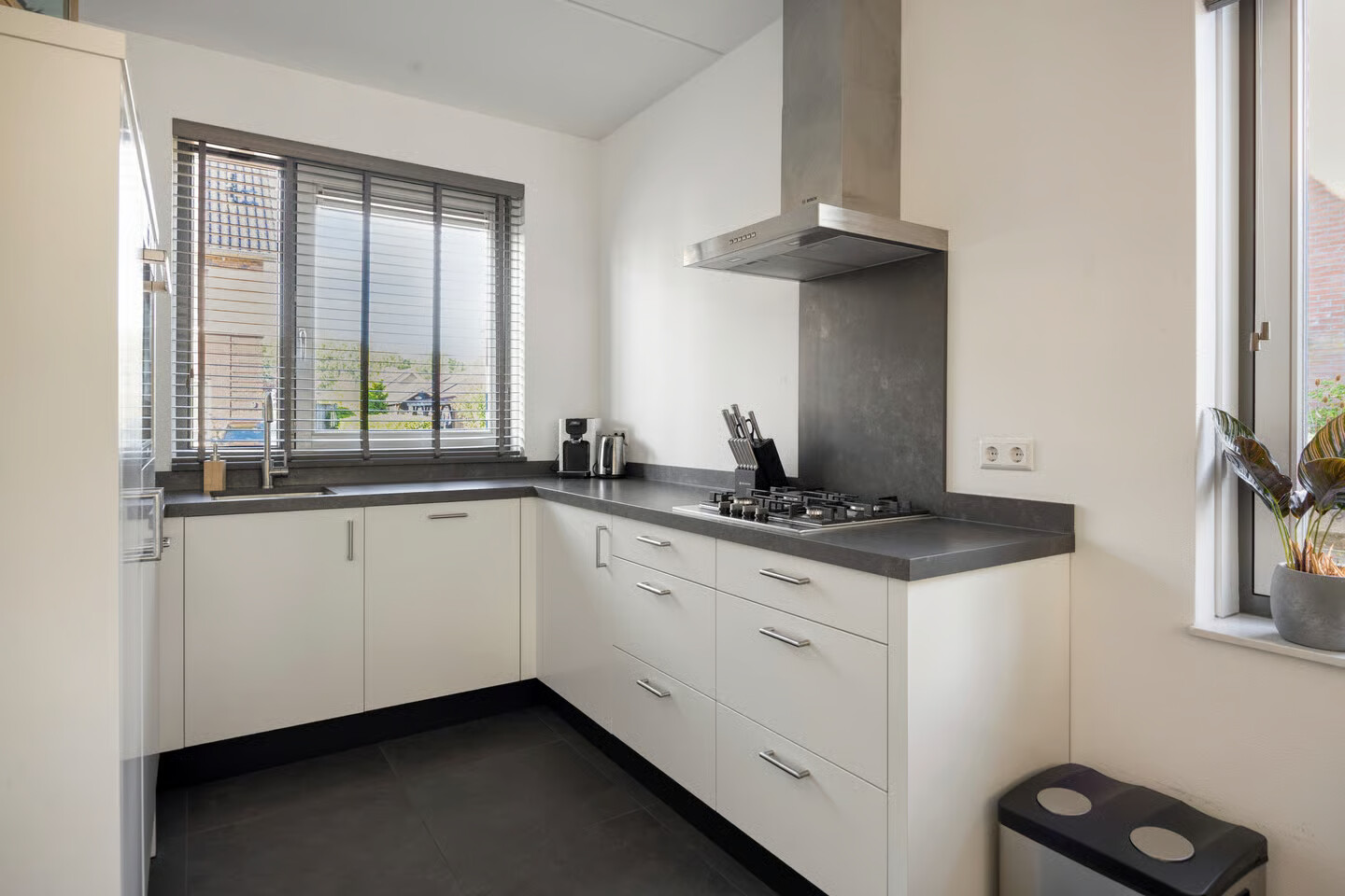 Hoekwoning te koop: Blokhuys 12, Ravenswaaij