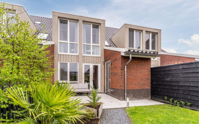 Hoevesteinse Lint 1-J