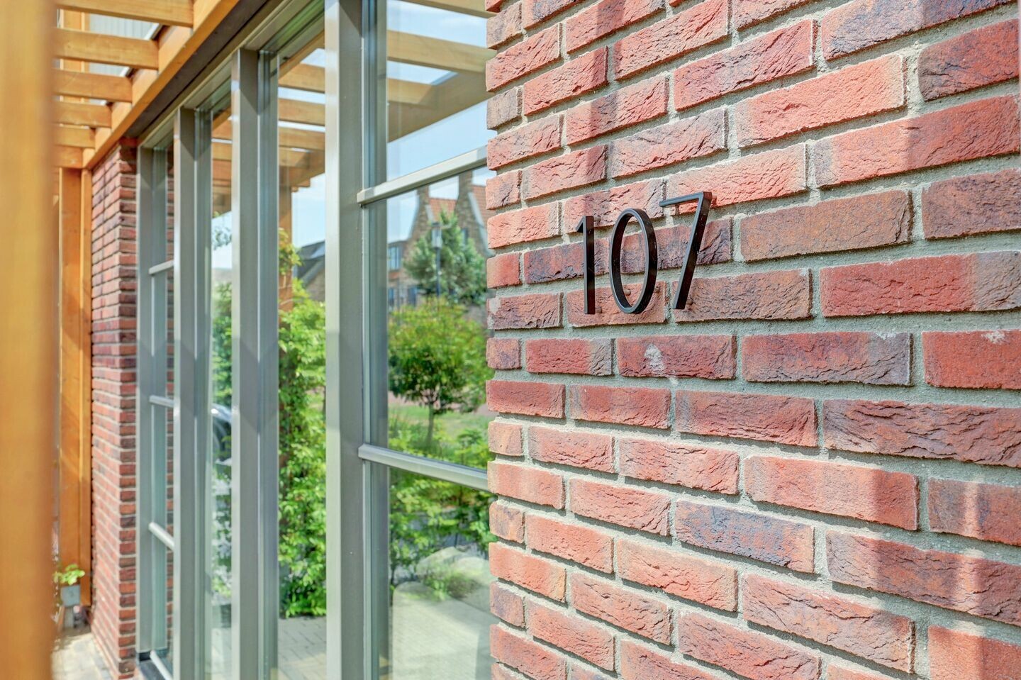 Twee-onder-één-kap te koop: Lekstraat 107, Hoef En Haag