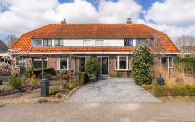 Kortenhoeve. 105