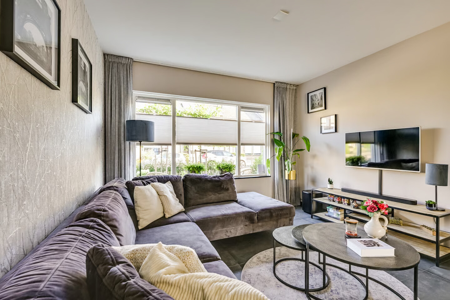 Tussenwoning te koop: Lijsterbeslaan 42, Lexmond