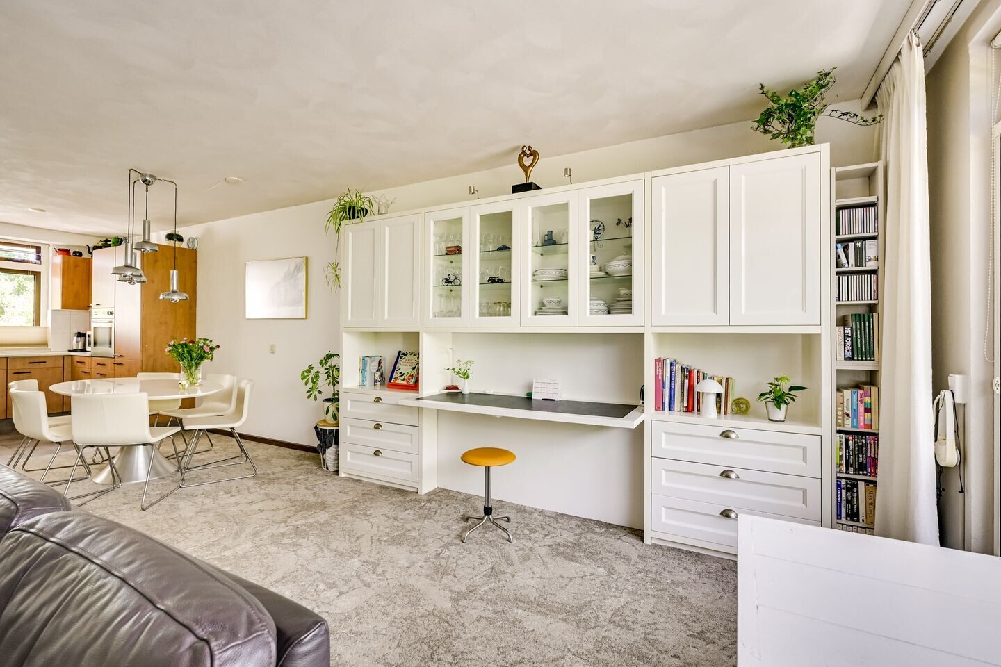 Tussenwoning te koop: Goudenregenstraat 60, Vianen