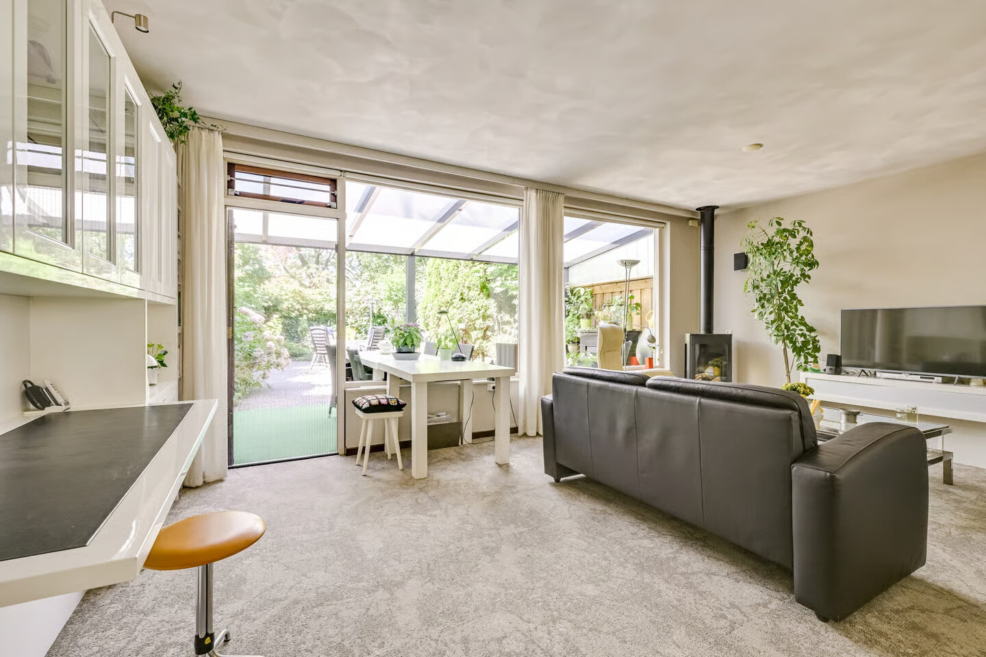 Tussenwoning te koop: Goudenregenstraat 60, Vianen