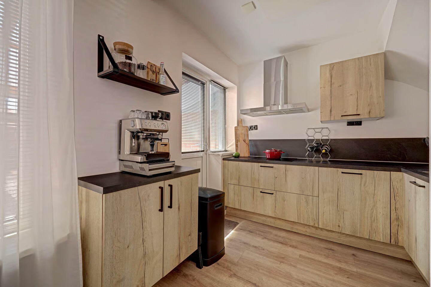 Tussenwoning te koop: Hoekenstraat 39, Vianen