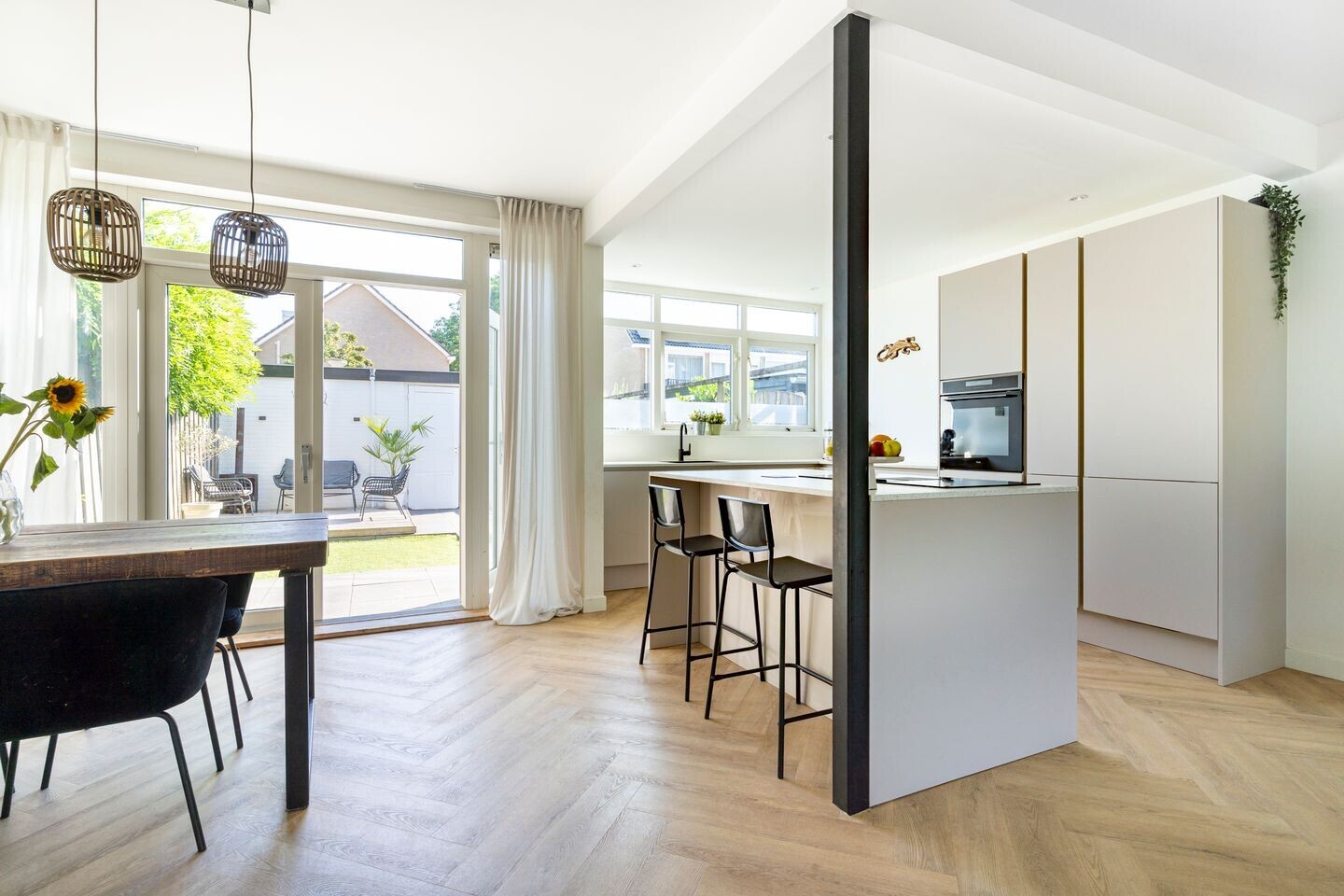 Tussenwoning te koop: Wilhelminastraat 56, Vianen