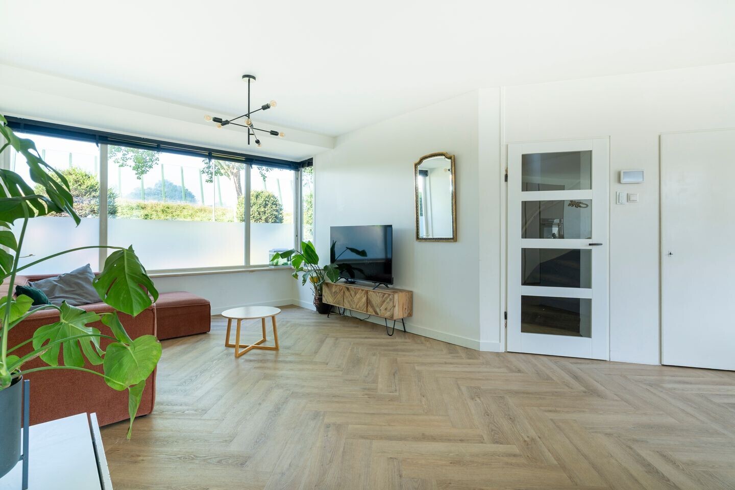 Tussenwoning te koop: Wilhelminastraat 56, Vianen