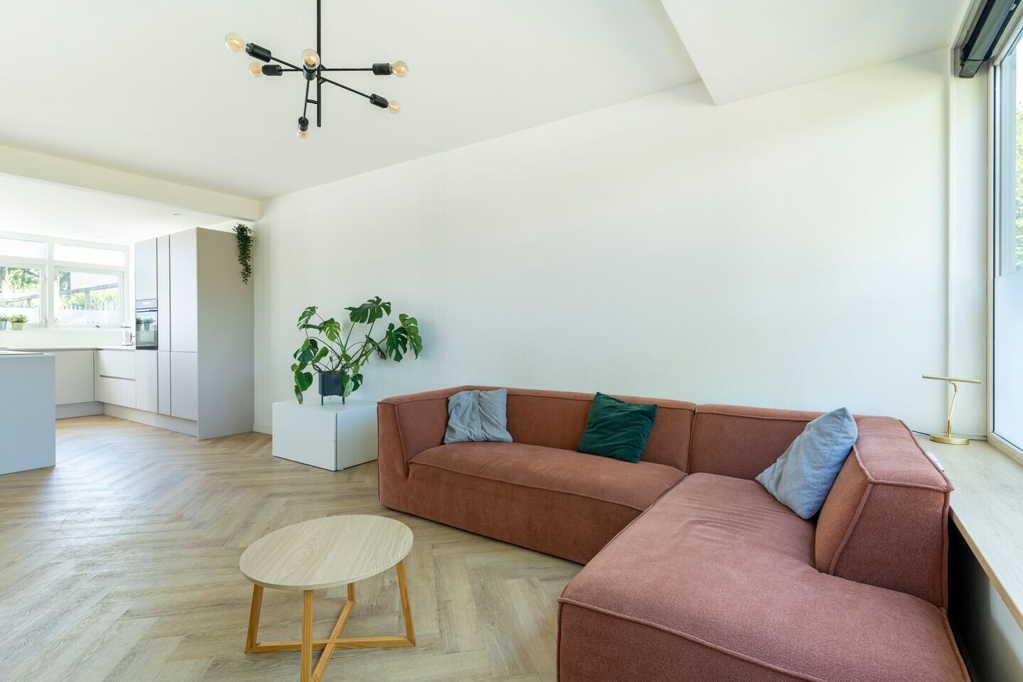 Tussenwoning te koop: Wilhelminastraat 56, Vianen
