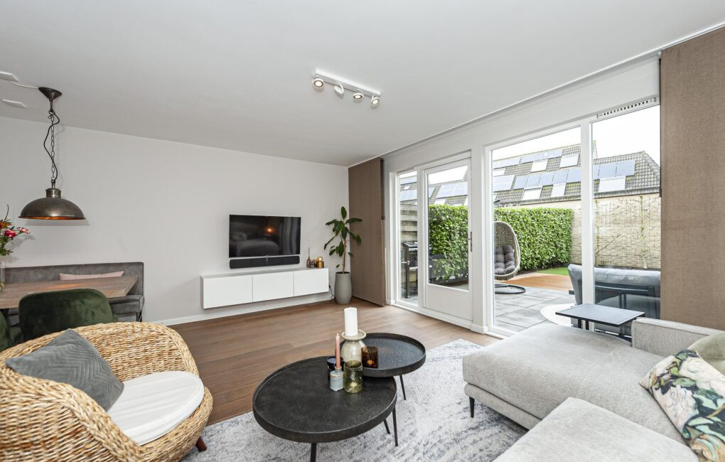 Tussenwoning te koop: Amaliastein 58, Vianen