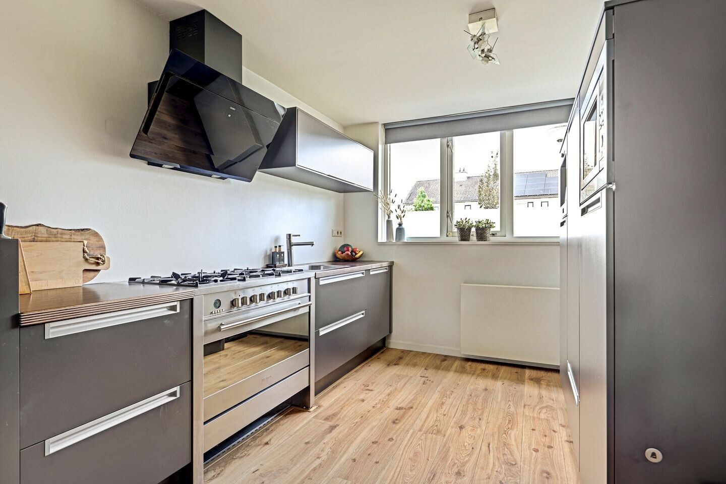 Tussenwoning te koop: Philippote van der Marckstraat 35, Vianen