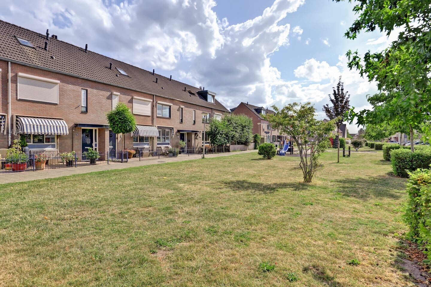 Tussenwoning te koop: Philippote van der Marckstraat 35, Vianen